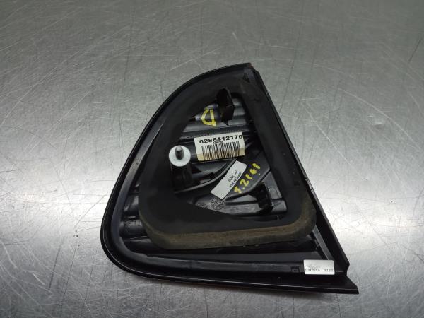 Reflector portón trasero Derecho RENAULT Captur (J5_) Imagem-1