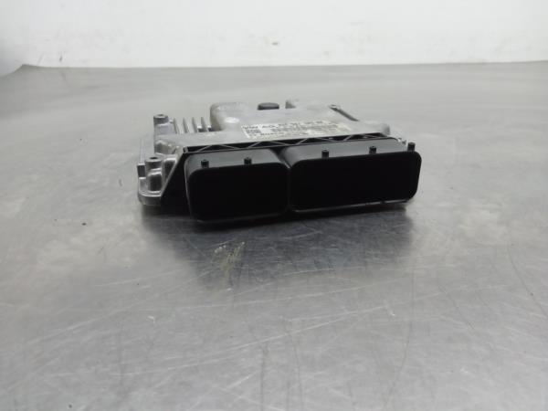 Centralina motor / ECU VOLKSWAGEN Polo (AW1) Imagem-1