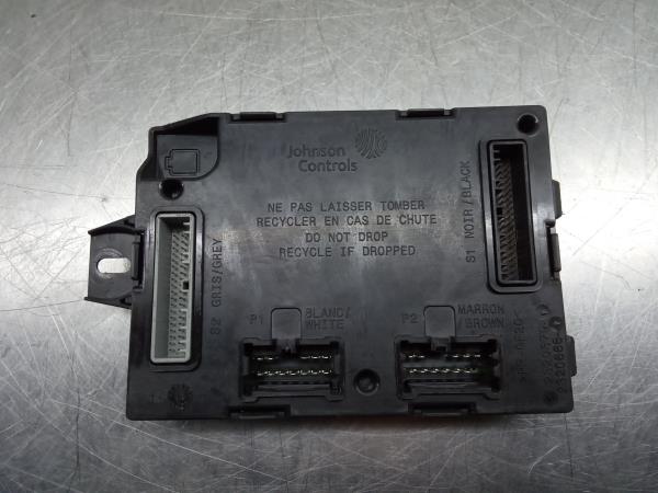 Modulo / Centralina comfort RENAULT Captur (J5_) Imagem-1