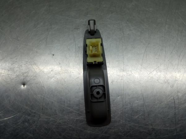 Comando / interruttore alzacristallo posteriore destro RENAULT Captur (J5_) Imagem-1