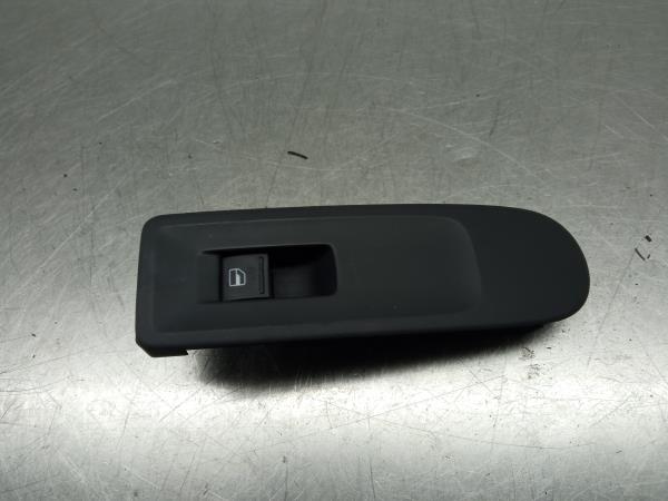 Comando / interruttore alzacristallo anteriore destro VOLKSWAGEN Golf VI (5K1)