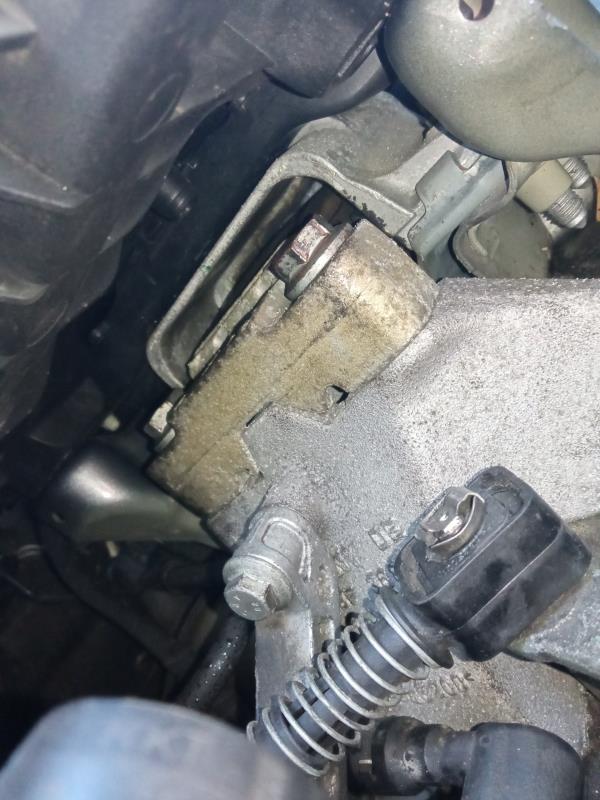 Apoio da caixa VOLKSWAGEN Golf VI (5K1)