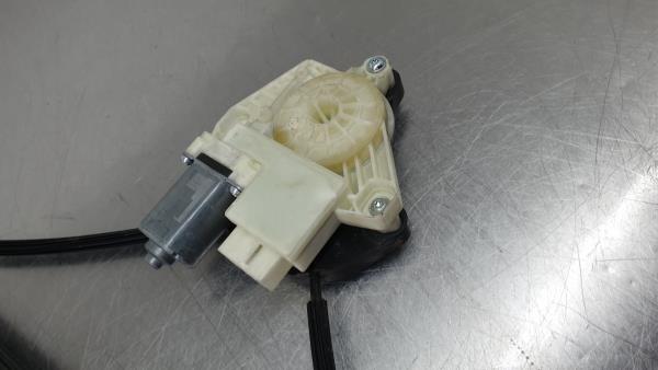 Elevador vidros trás esquerdo VOLKSWAGEN Golf VII (5G1, BQ1, BE1, BE2) Imagem-1