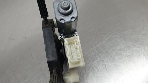 Elevador vidros trás esquerdo VOLKSWAGEN Golf VII (5G1, BQ1, BE1, BE2) Imagem-2