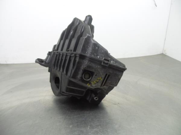 Air filter box RENAULT Megane III (BZ0_)