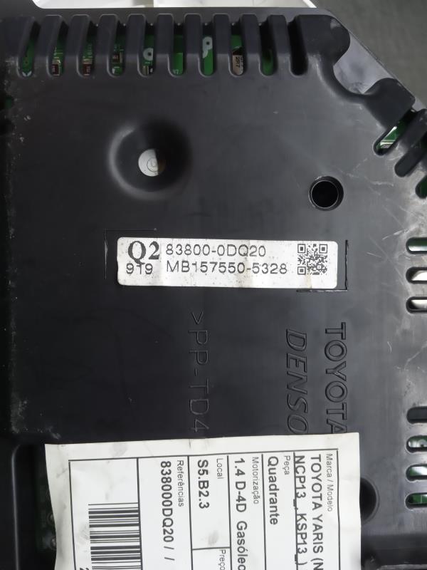 Quadrante / painel de instrumentos TOYOTA Yaris (_P13_) Imagem-2