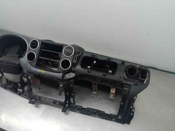 Tablier PEUGEOT Partner II Tepee Imagem-2