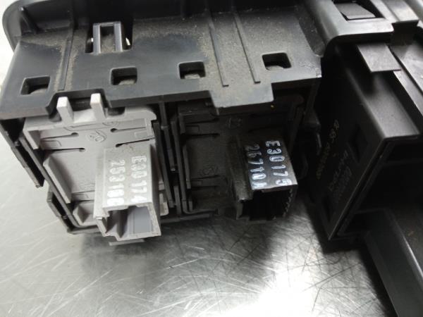 Comando multifunzione RENAULT Megane III (BZ0_) Imagem-2