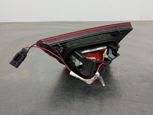 Feu de coffre Gauche RENAULT Clio IV (BH_) Imagem-1