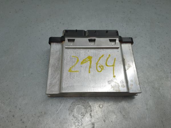 Centralina motor / ECU VOLKSWAGEN Golf Sportsvan (AM1)