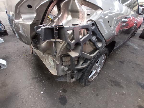 Guida paraurti posteriore destro RENAULT Megane III (BZ0_)