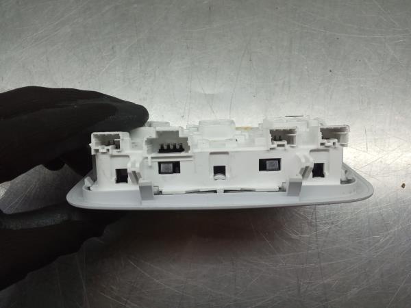 Plafonnier central PEUGEOT 308 II Imagem-2