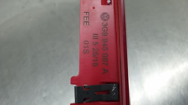 Luce stop aggiuntiva / terzo stop VOLKSWAGEN Passat Variant (3G5, CB5) Imagem-2