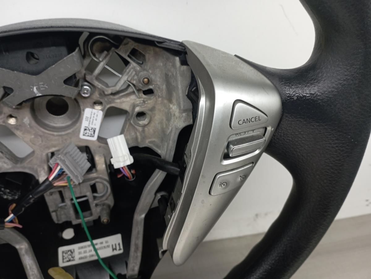 Volante NISSAN Note (E12) Imagem-2