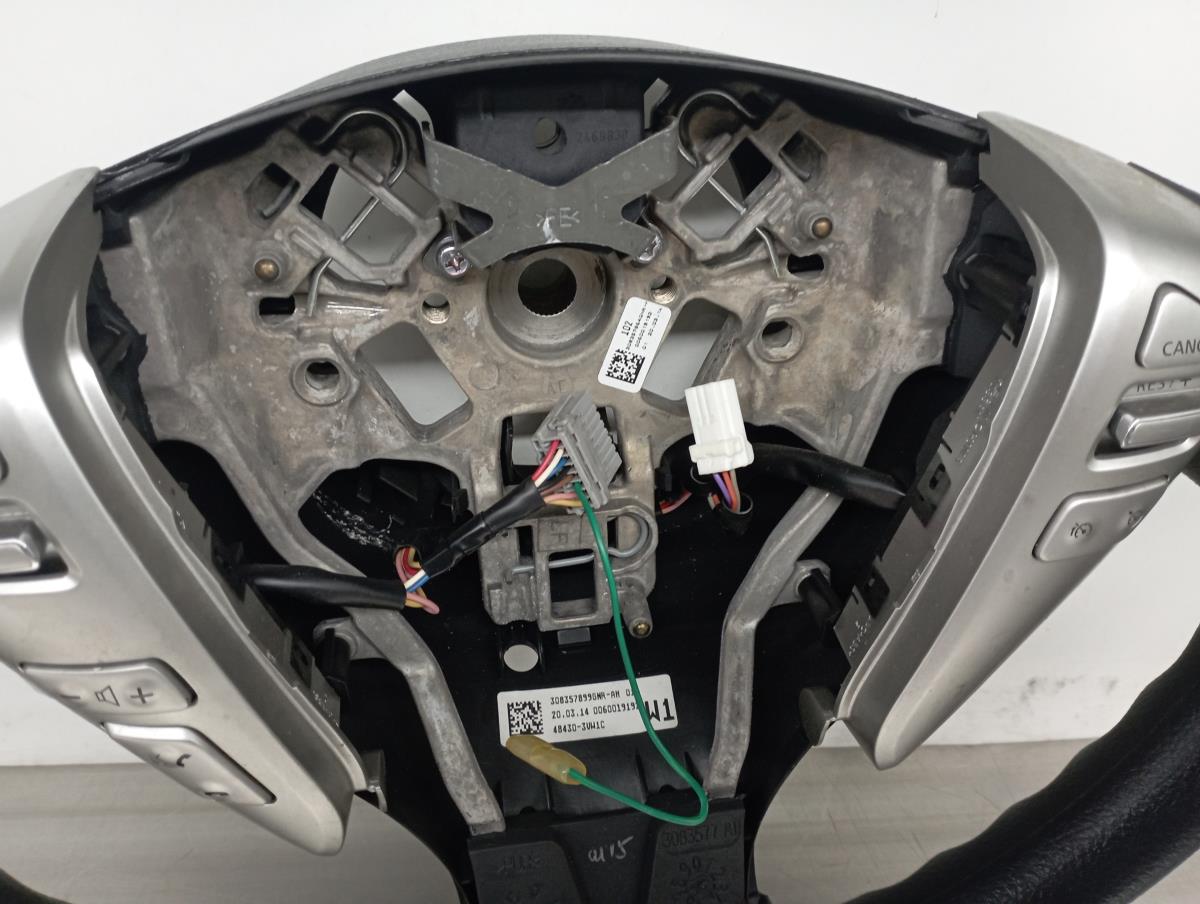 Volante NISSAN Note (E12) Imagem-3