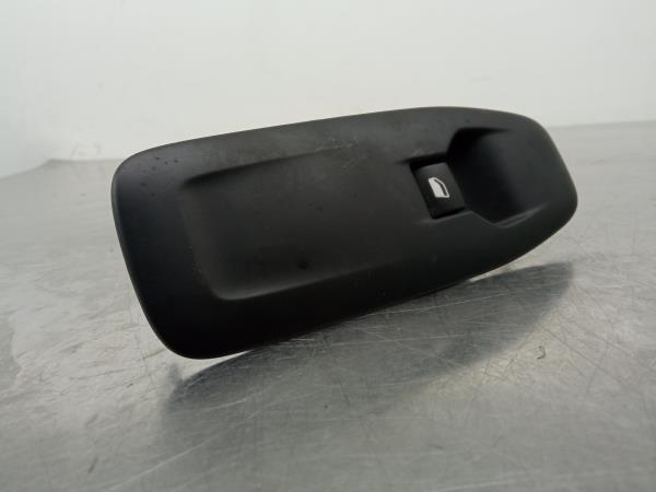 Mando / interruptor elevalunas delantero derecho PEUGEOT 2008 I (CU_)