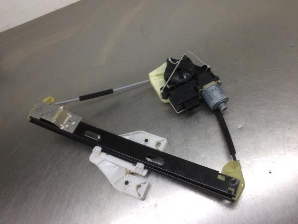 Elevalunas trasero derecho SEAT Leon (5F1)