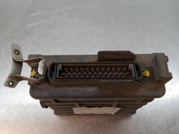 Centralina motor / ECU MERCEDES-BENZ 190 (W201) Imagem-1