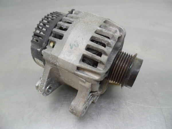 Alternador TOYOTA Auris Hatchback (_E15_)