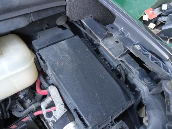 Boîte de fusibles / SAM / BSI OPEL Zafira B (A05)