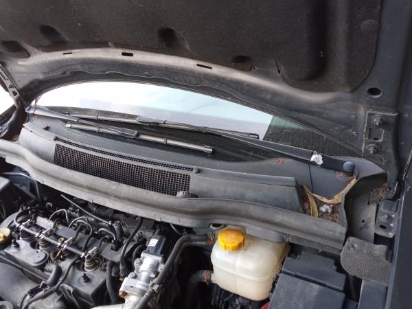 Bras de balai avant gauche OPEL Zafira B (A05)