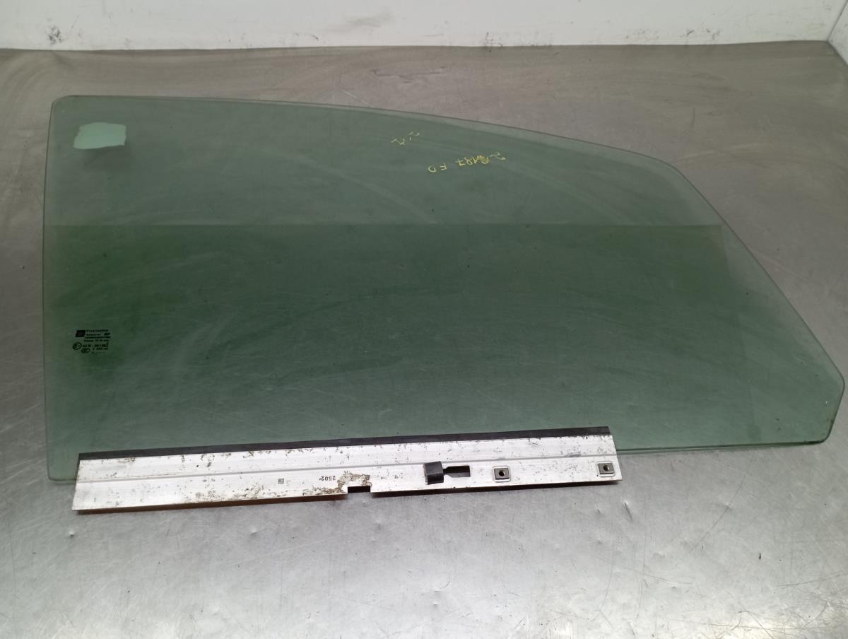 Right front door glass OPEL Zafira B (A05)
