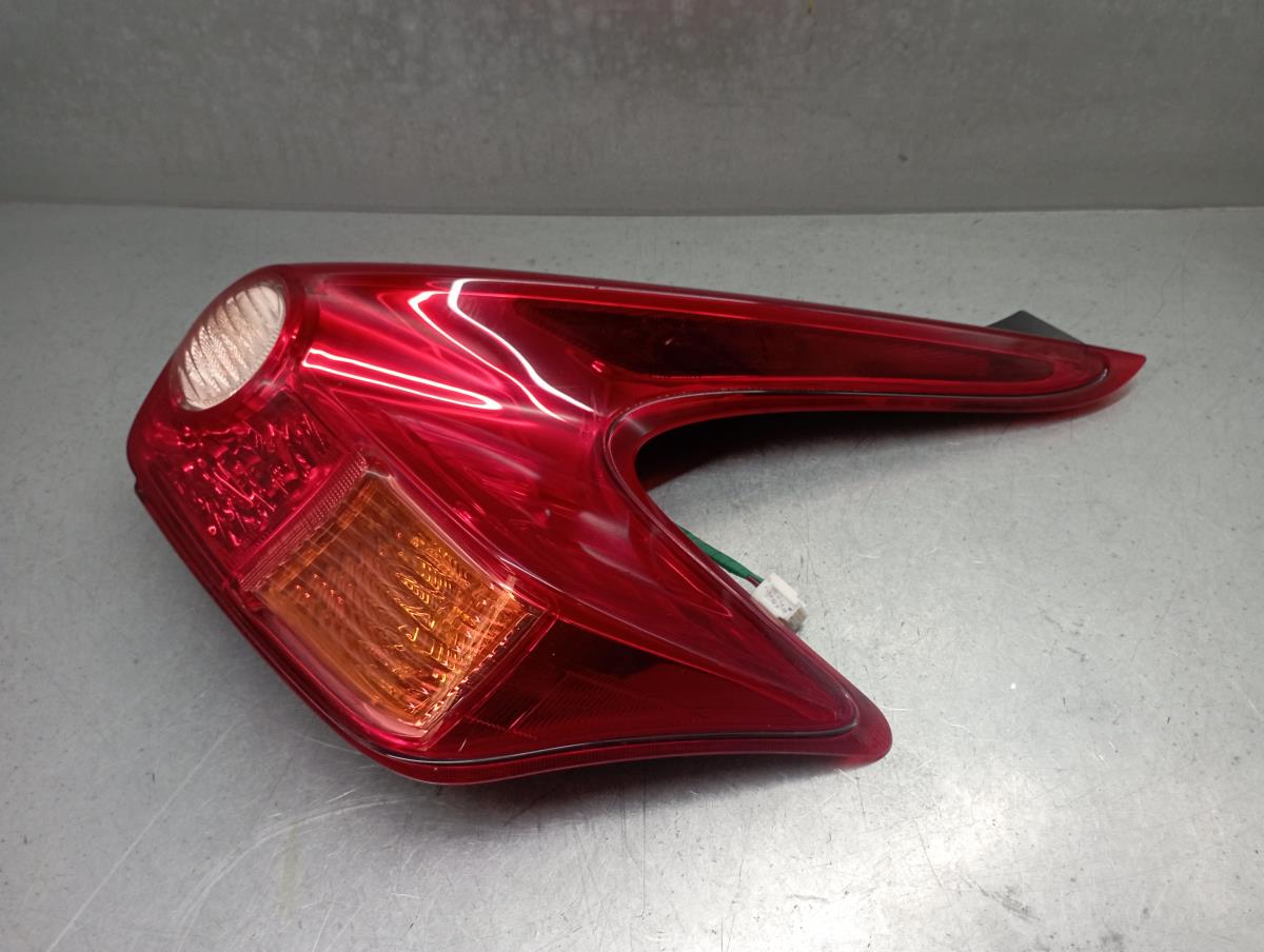 Feu arrière Droite NISSAN Juke (F15) Imagem-1