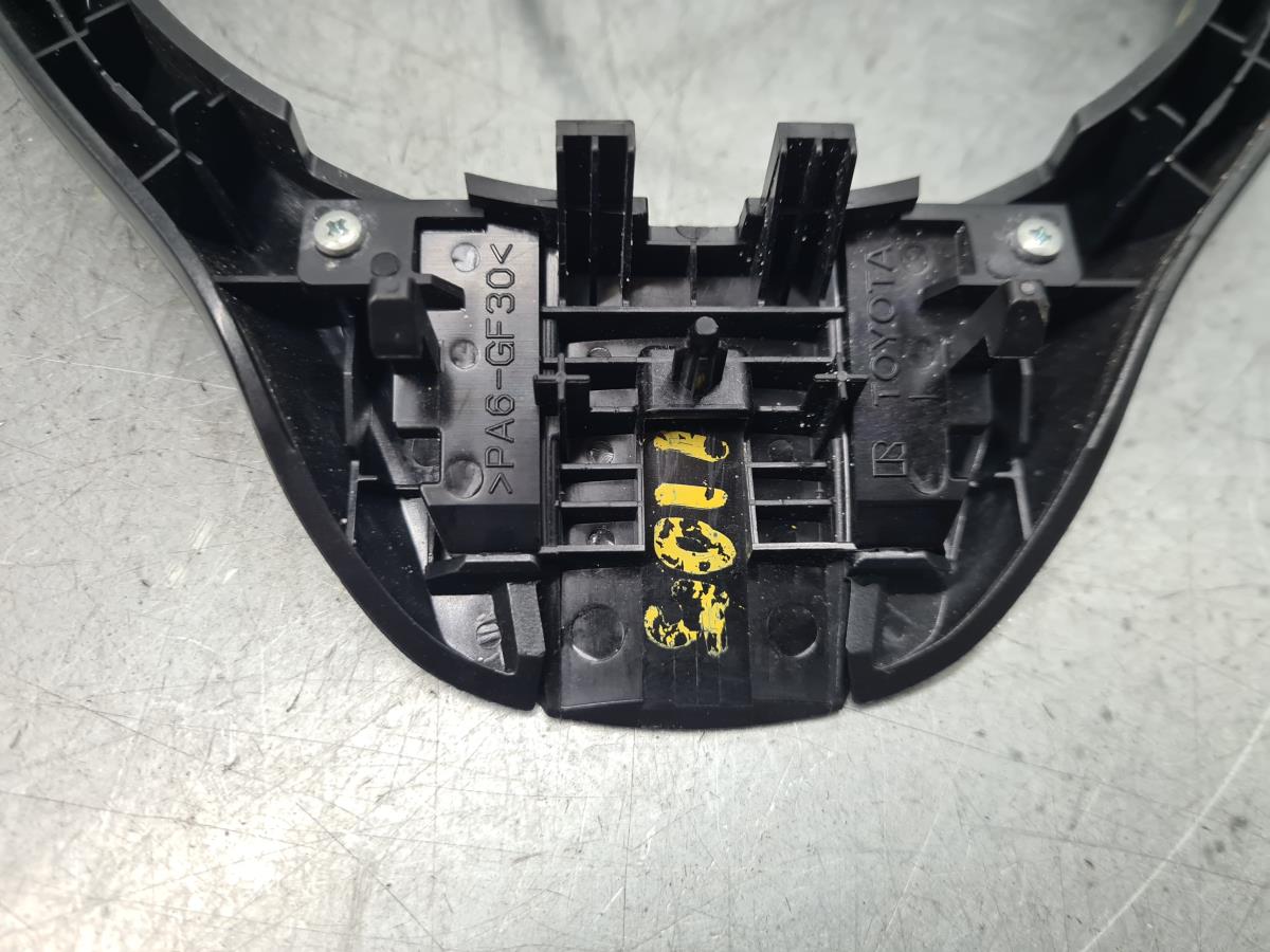 Commandes au volant TOYOTA Yaris (_P13_) Imagem-6