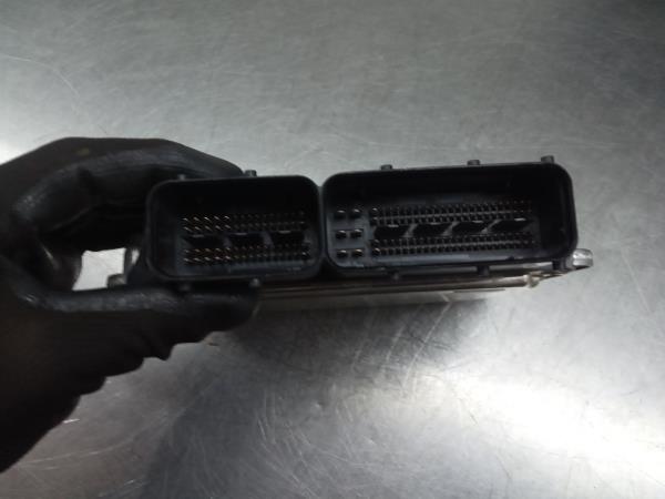 Centralina motor / ECU SEAT Arona (KJ7)