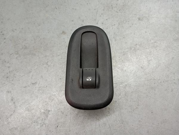Mando / interruptor elevalunas delantero derecho RENAULT Master III Chassis (EV/HV/UV)
