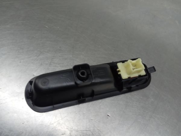 Mando / interruptor elevalunas delantero derecho RENAULT Twingo III (BCM_) Imagem-1