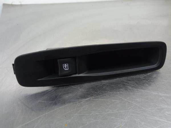 Comando / botão / interruptor vidros trás esquerdo RENAULT Megane IV (B9A/M_)