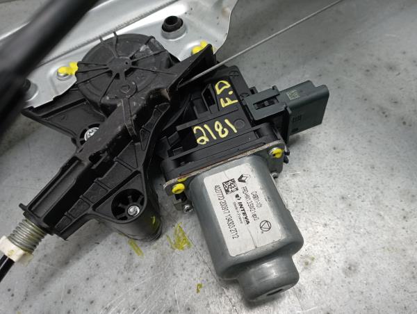 Alzavetro anteriore destro RENAULT Megane IV (B9A/M_) Imagem-1