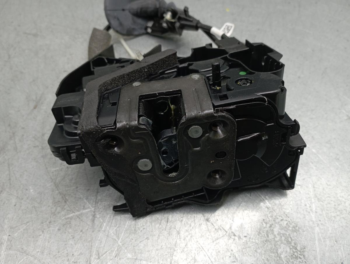 Fechadura / fecho porta trás esquerdo RENAULT Megane IV (B9A/M_) Imagem-2