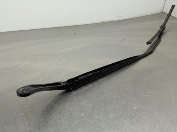 Braccio del tergicristallo anteriore destro RENAULT Megane IV (B9A/M_)