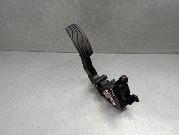 Accelerator Pedal RENAULT Megane IV (B9A/M_) Imagem-2