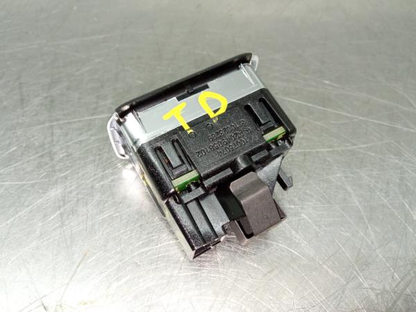 Right Rear window control MERCEDES-BENZ Classe B (W246, W242) Imagem-1