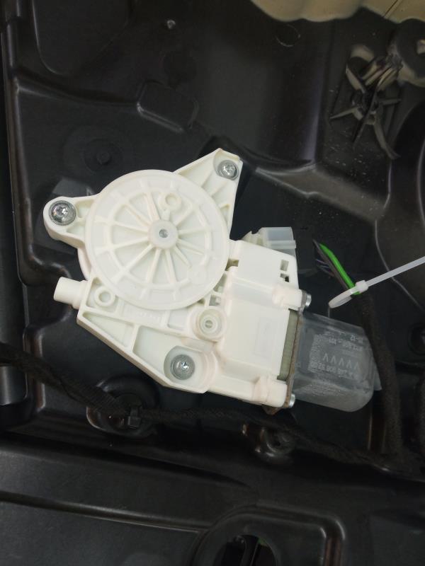 Elevador vidros frente direito MERCEDES-BENZ Classe B (W246, W242) Imagem-2