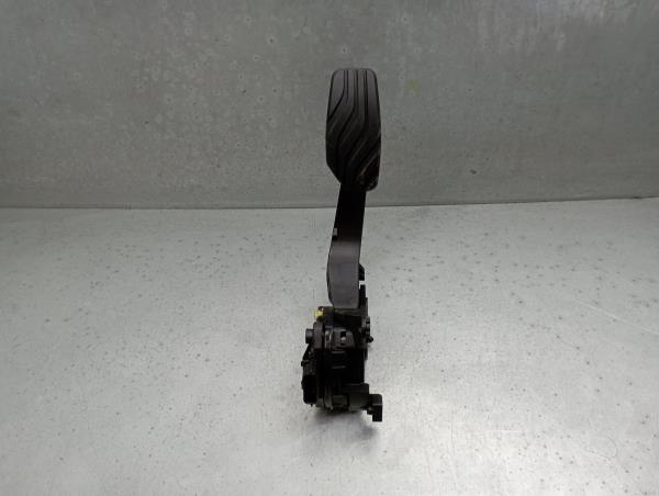 Accelerator Pedal DACIA Duster (HM_)