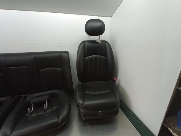 Conjunto de bancos MERCEDES-BENZ CLS (C219) Imagem-2