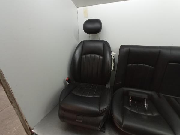 Conjunto de bancos MERCEDES-BENZ CLS (C219) Imagem-0