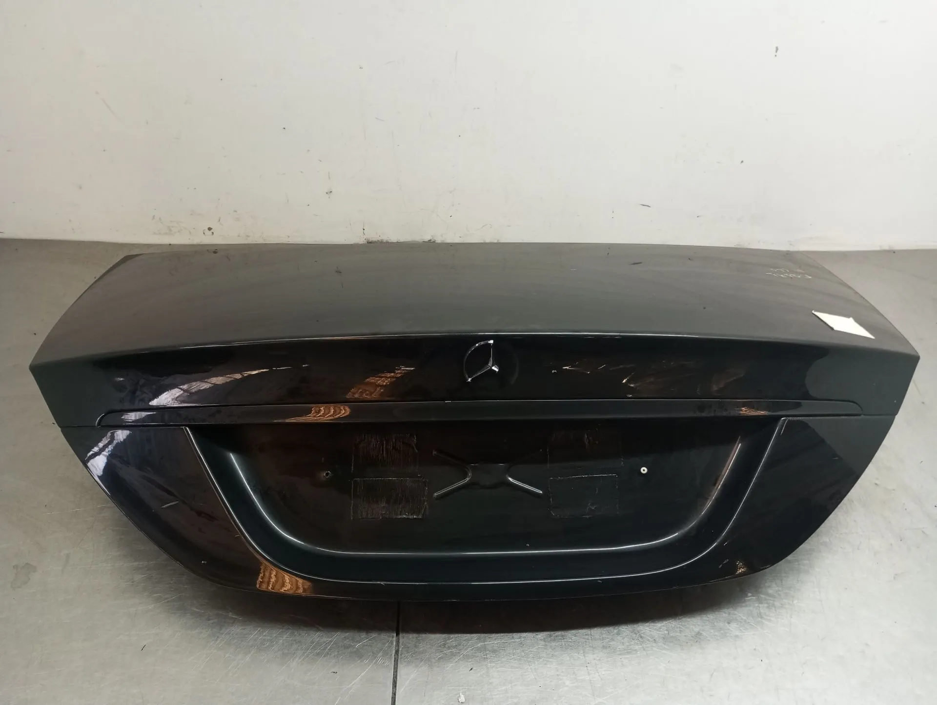 Portón trasero MERCEDES-BENZ CLS (C219)