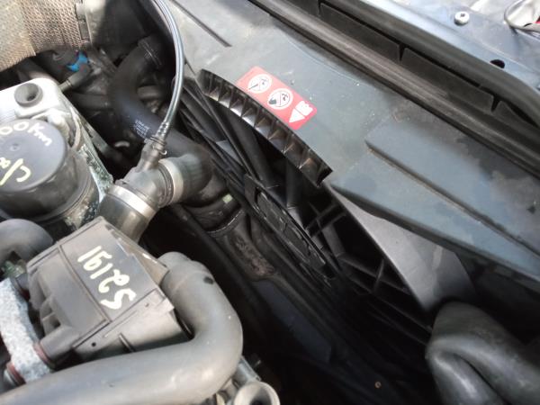 Radiator Kit MERCEDES-BENZ CLS (C219) Imagem-3