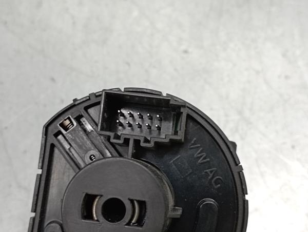 Light switch SEAT Arona (KJ7) Imagem-2