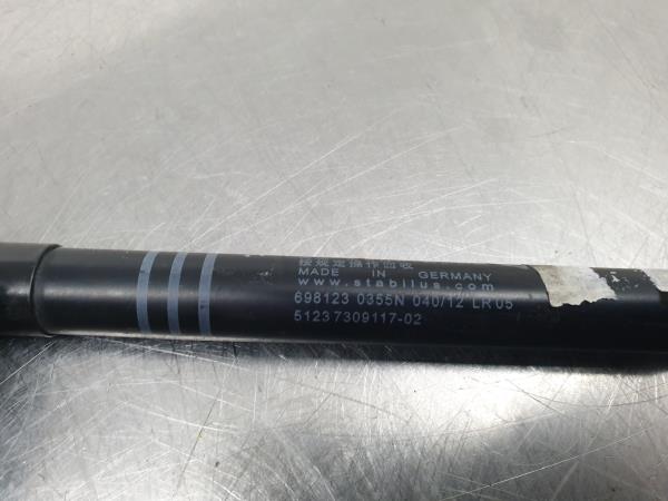 Amortecedor do capot BMW 5 (F10) Imagem-1