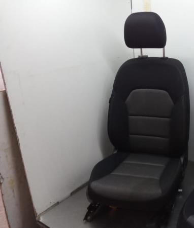 Conjunto de bancos MERCEDES-BENZ Classe A (W176) Imagem-1