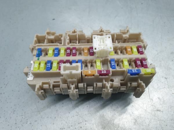 Caixa fusíveis / SAM / BSI RENAULT Kadjar (HA_, HL_)