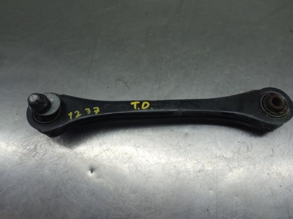 Braccio di sospensione posteriore destro HYUNDAI i30 (PD)
