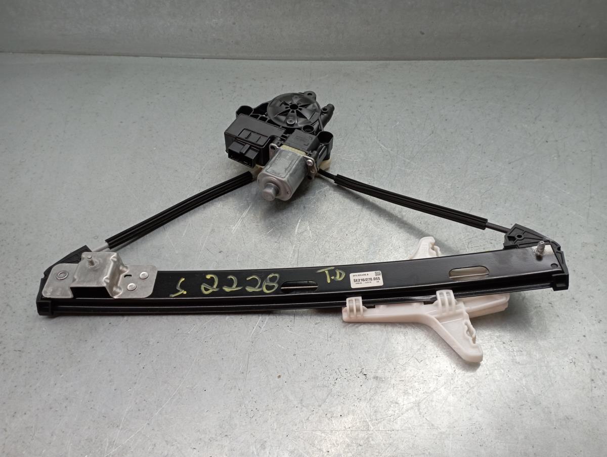 Elevalunas trasero derecho SEAT Ibiza V (KJ1)