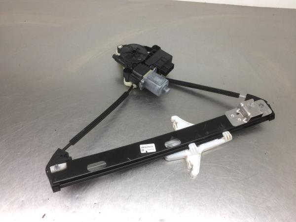 Elevalunas trasero izquierdo SEAT Ibiza V (KJ1)